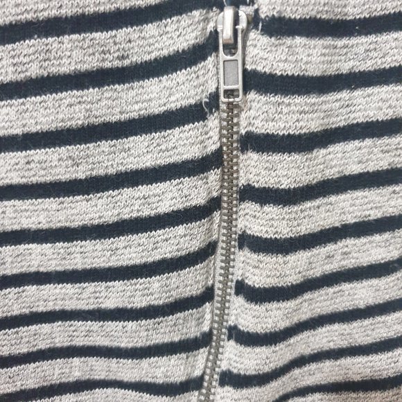 Stripe Sweater - Picture 4 of 10